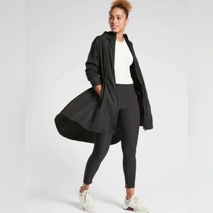 NWOT Athleta Black Hooded Solar Wind & Rain Jacket Anorak Size M